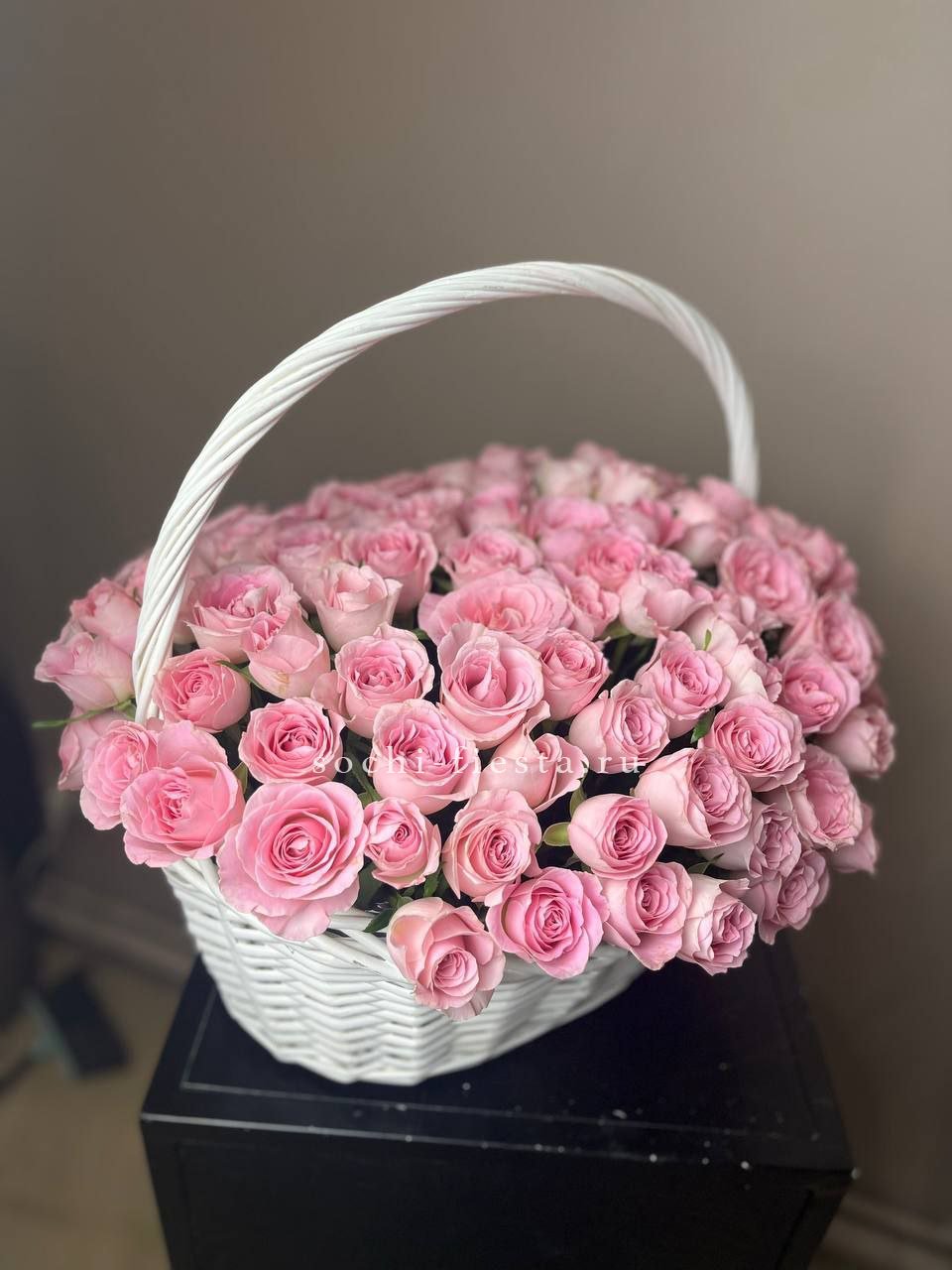 Корзины с розами