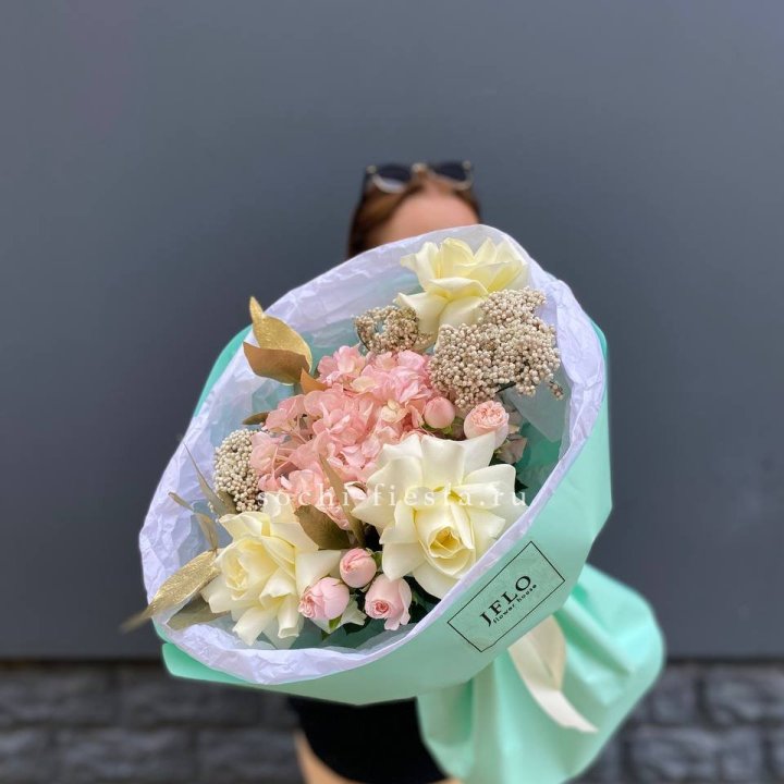 Букет "Белые ночи" в Дубае