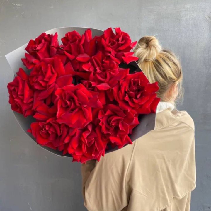 11 французских роз эквадор в Дубае