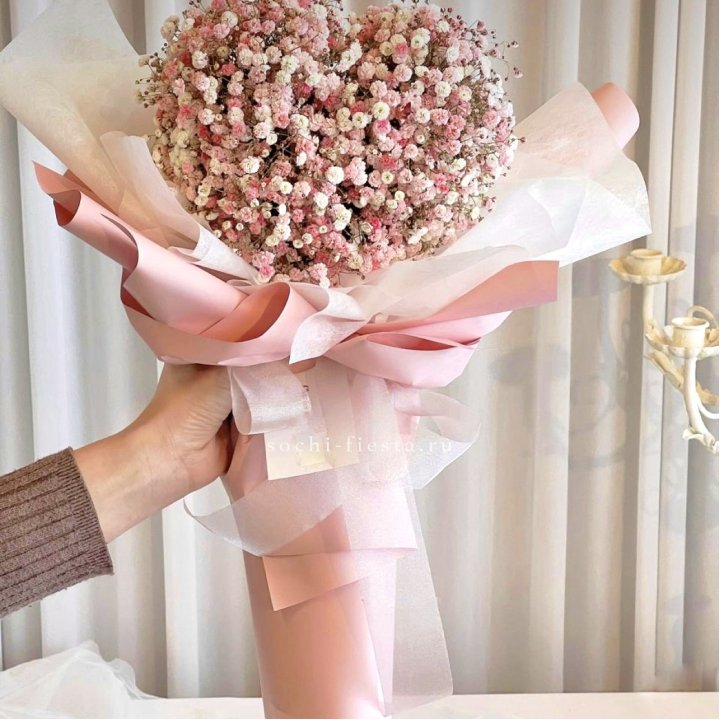 Сердце из гипсофилы  в Дубае