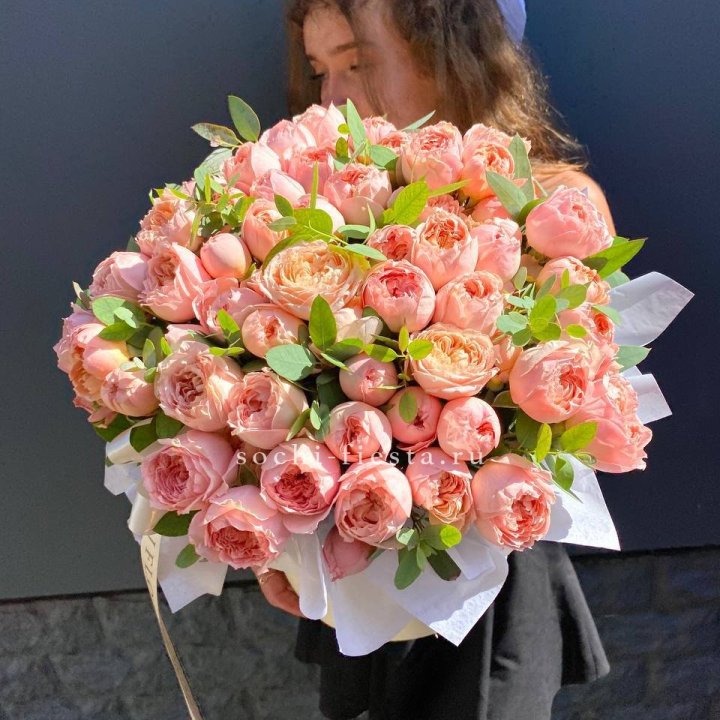 Коробка с цветами "Сиена" в Дубае