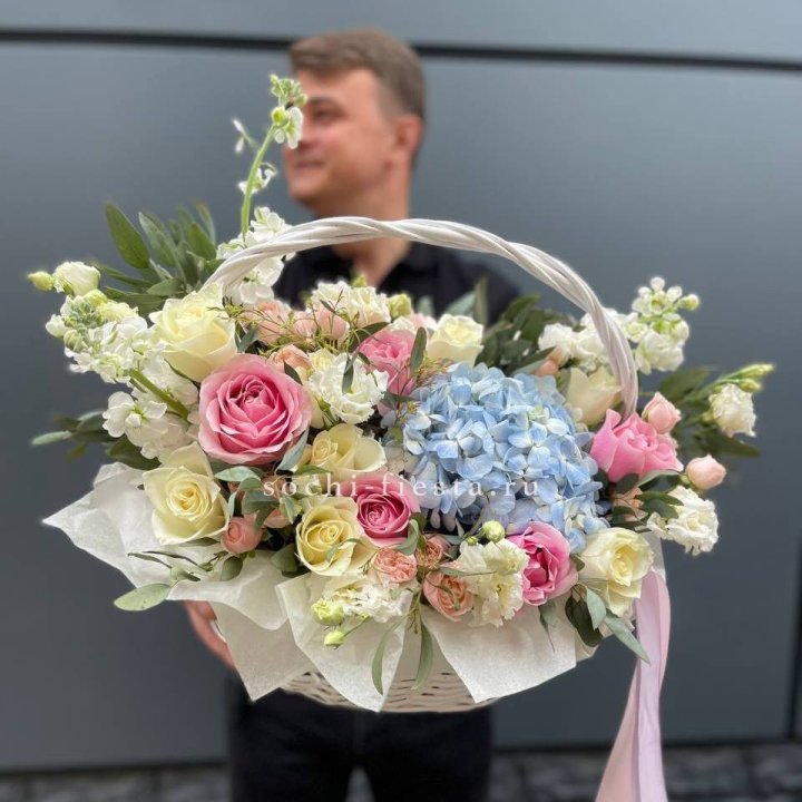 Авторская корзина "Аполинария" в Дубае