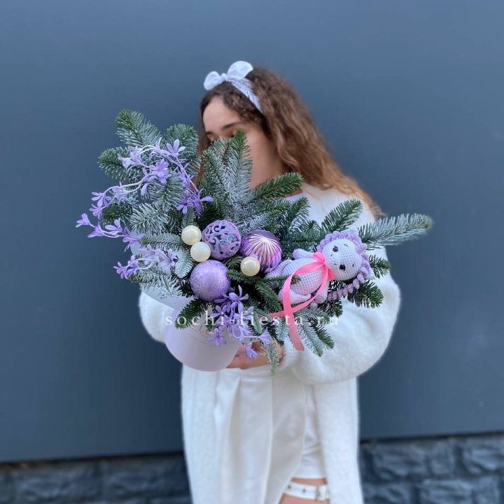 Композиция с единорогом в Дубае