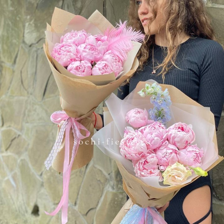 7 зефирных пионов  в Дубае