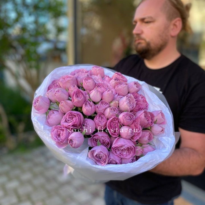  15 пионовидных роз Лавандер в Дубае